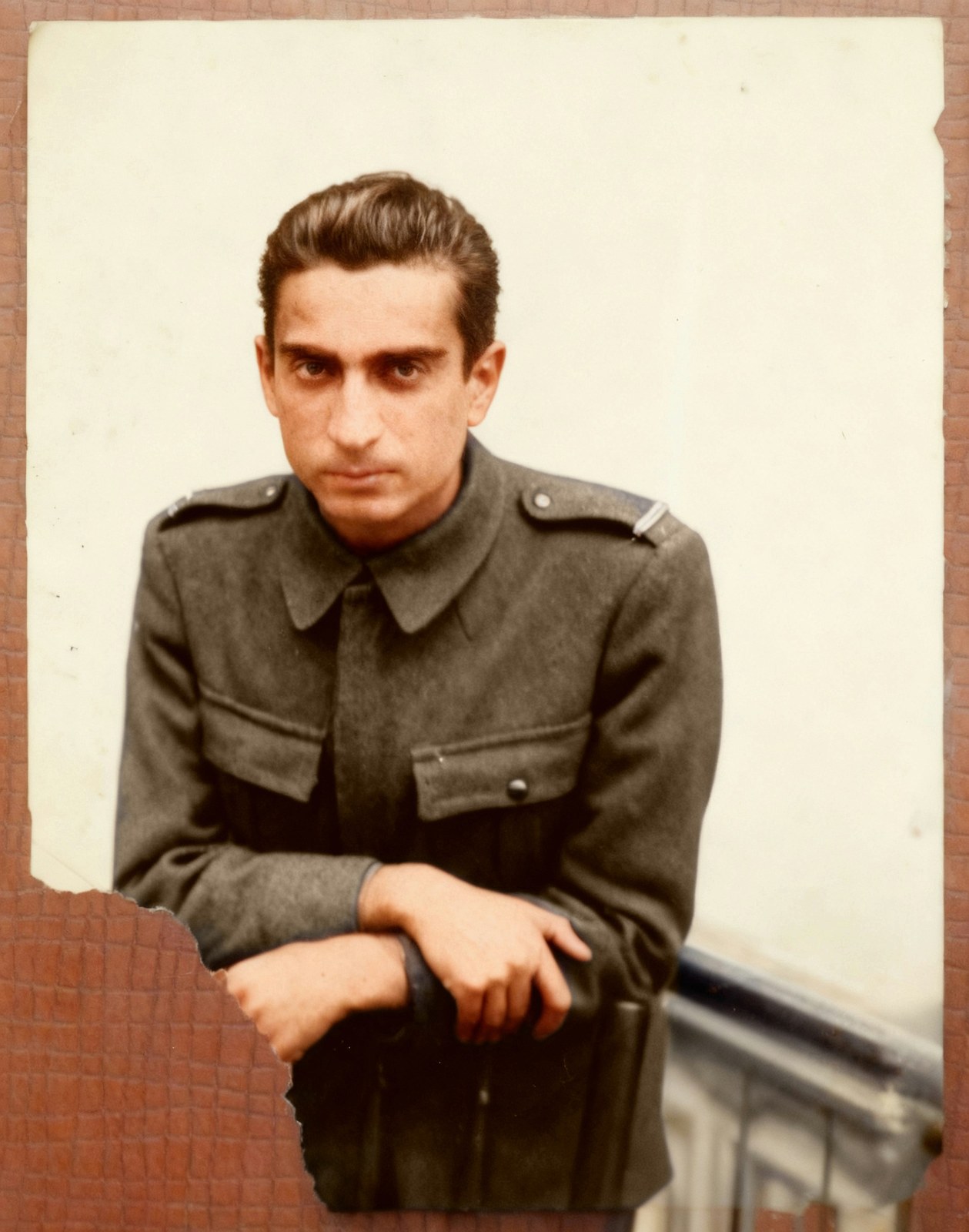 Nicolae Porumbescu în uniformă, în tinerețe